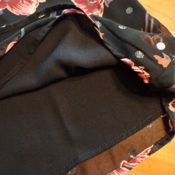 NWT Lush Black Floral Print Tie-Front Skater Dress M - Picture 10 of 11